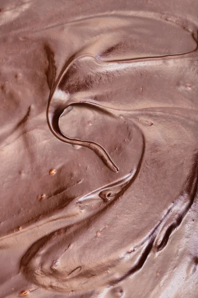 Surface de chocolat brun foncé fondu — Photo