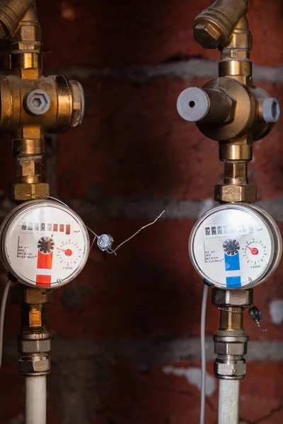 hot and cold mechanical water meters