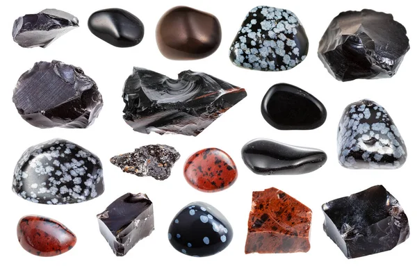 様々な黒曜石 火山ガラス からのコラージュ天然の鉱物宝石や白い背景に隔離された岩のサンプル — ストック写真
