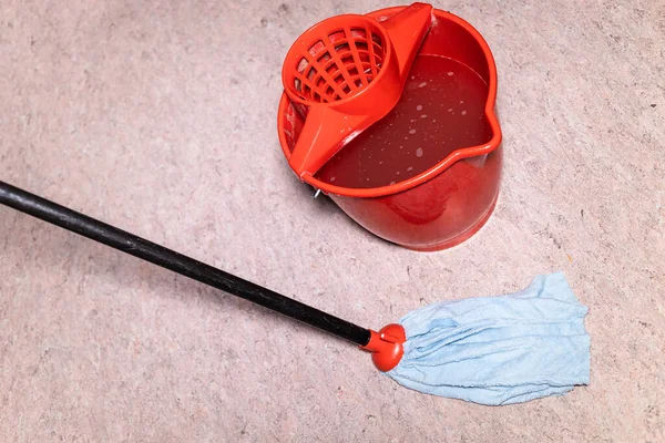 Mop Washes Linoleum Floor Red Bucket Water Home — Stock Photo, Image