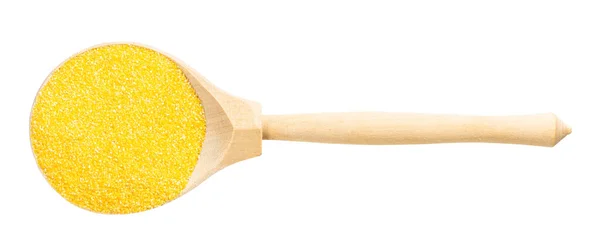 用白色背景隔离的未煮熟的玉米粉的木勺顶部视图 — 图库照片