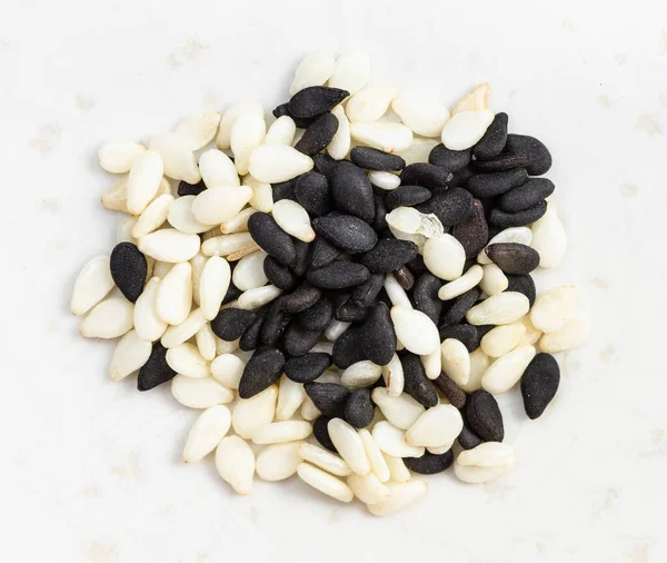 Top View Pile Black White Mixed Sesame Seeds Close Gray — Stock Photo, Image