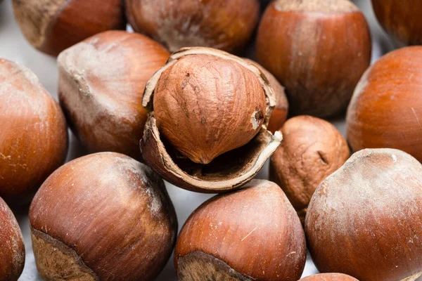 Fondo Alimentario Muchas Avellanas Maduras Enteras Sin Cáscara —  Fotos de Stock