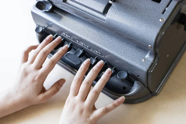 Moscow Russia June 2021 Fingers Touch Perkins Brailler Braille Typewriter — Stock Photo, Image