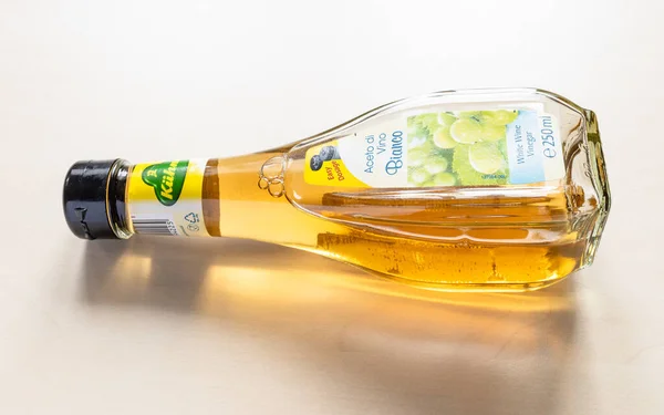 Moskou Russie Juni 2021 Kuehne Witte Vinegar Fles Azijn Distilleerderij — Stockfoto