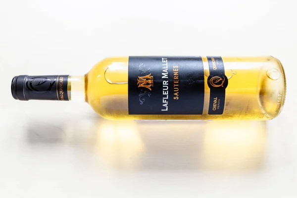 Moscú Rusia Junio 2021 Botella Vino Dulce Francés Sauternes Lafleur —  Fotos de Stock