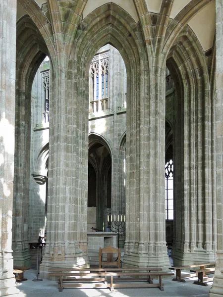 Column in hall of church-abbey Mont Saint Michel — Stock Photo, Image