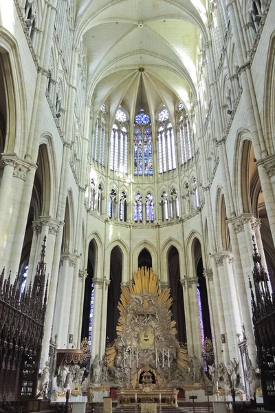 Hall av amiens cathedral, Frankrike — Stockfoto