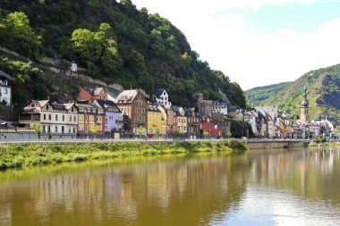 Waterfront cochem şehir moselle Nehri üzerinde