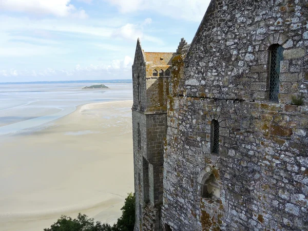 Gelgit Körfezi ve mont saint michel manastırına duvar — Stok fotoğraf