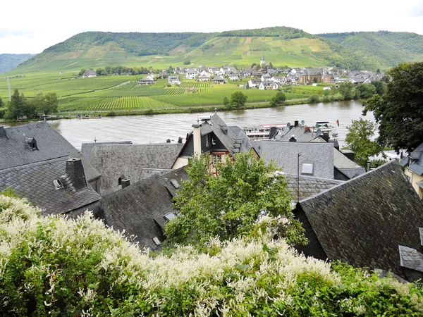 Pueblos en el río Mosela, Alemania — Foto de Stock