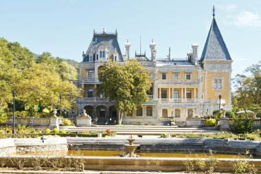 büyük Teras, havuz ve massandra Sarayı