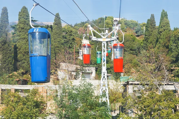 Kentsel teleferik Yalta - Darsan Hill, Crimea — Stok fotoğraf