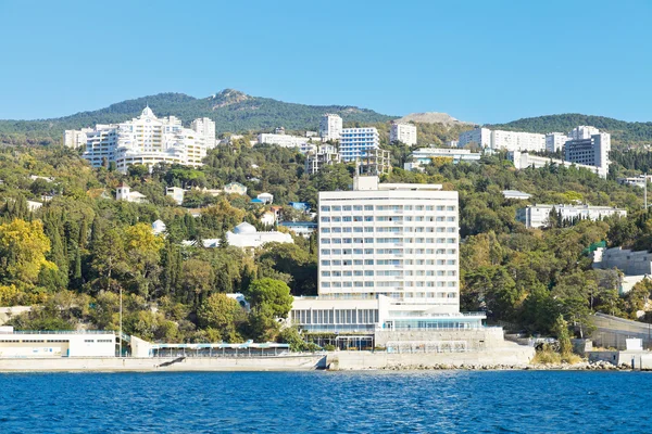 Seafront in Miskhor resort area of Crimea — Stock Photo, Image