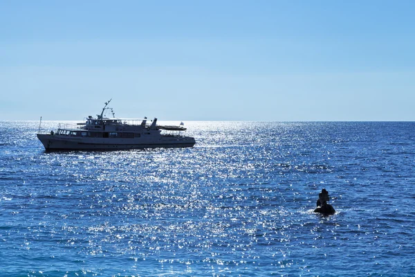 Schwarzes Meer in der Nähe von Misshor Resorts am Abend — Stockfoto