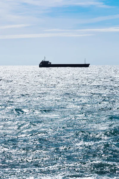 Mavi Karadeniz sonbaharda gemi