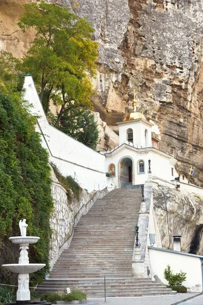 Kościół Saint Dormition klasztor, Crimea — Zdjęcie stockowe