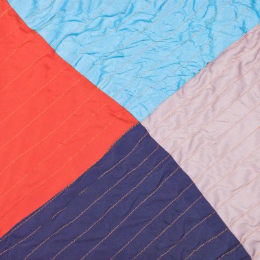 kareden üçgenler dikişli patchwork yorgan
