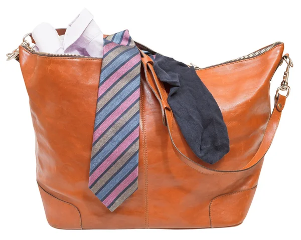 Borsa uomo in pelle con camicia, cravatta, calzino isolato — Foto Stock