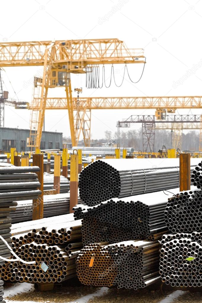 storing of metal pipes in outdoor warehouse