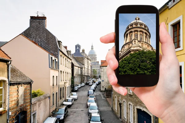 Turista tomando fotos de Boulogne-Sur-Mer, Francia — Foto de Stock