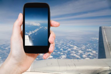 bulutlar ve toprakları turist çekme fotoğrafı