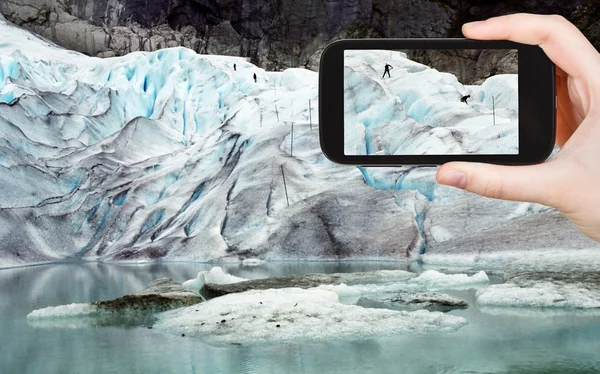 Foto van briksdal gletsjer in Noorwegen — Stockfoto