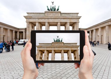 Berlin brandenburg kapısı fotoğrafı
