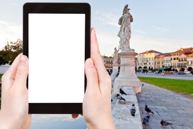Prato della Valle Padua yılında turist fotoğrafları