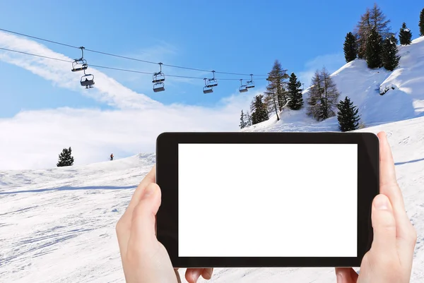 Teleferik ve yamaç Dolomites Dağları'nın fotoğrafı — Stok fotoğraf