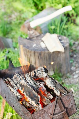 Açık mangal yakma odun