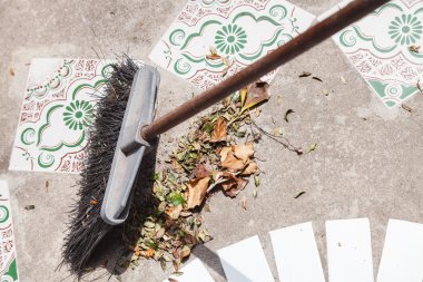 Fırça düşen yapraklar temizleyicileri
