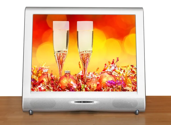 Orange balls and glasses on screen of TV set — Stockfoto