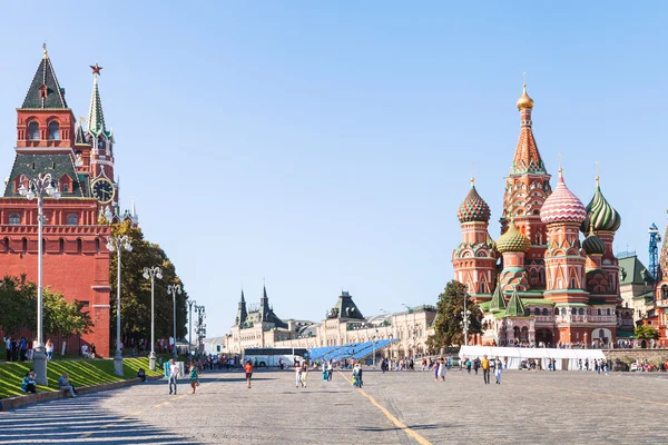 Vasilevsky Descent and Red Square in Moscoq — Stockfoto
