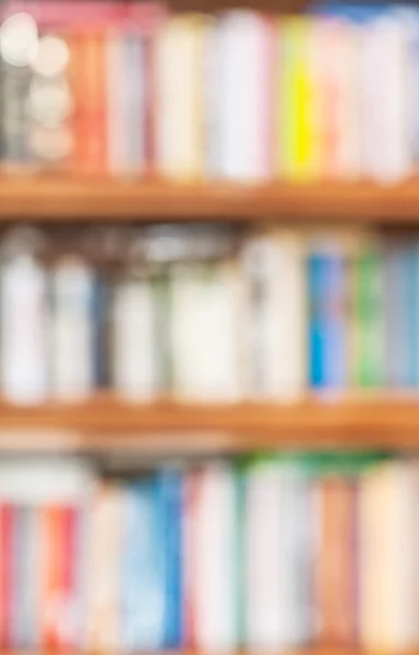 Defocused background from book shelves — Stock Photo, Image