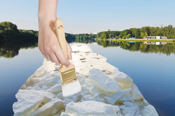 Städtischen Teich mit Zone und grünen Erholungspark — Stockfoto