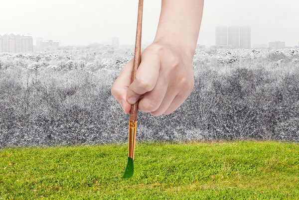 кисть краски зеленый луг из зимнего леса
