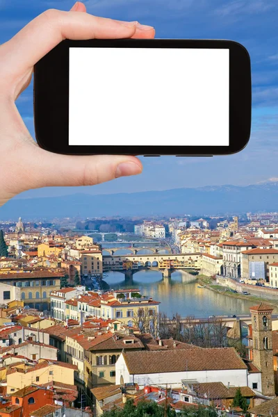 Smartphone and Florence cityscape — ストック写真