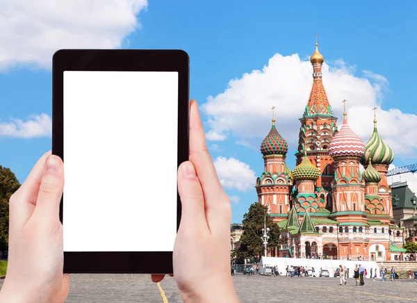 Tablet with cut out screen and Pokrovsky Cathedral — Stock Photo, Image