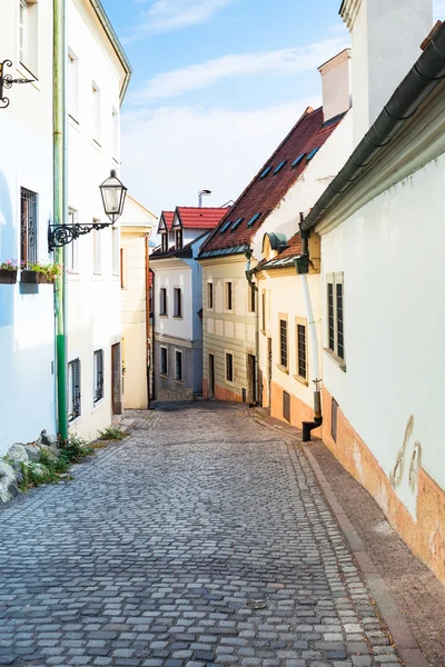 Calçada pavimentada rua Beblaveho em Bratislava — Fotografia de Stock