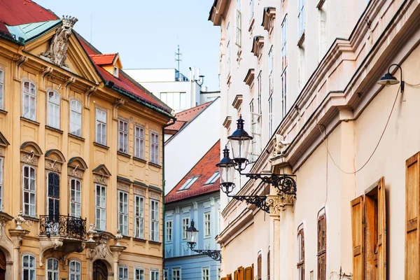 Casas na cidade velha Bratislava — Fotografia de Stock
