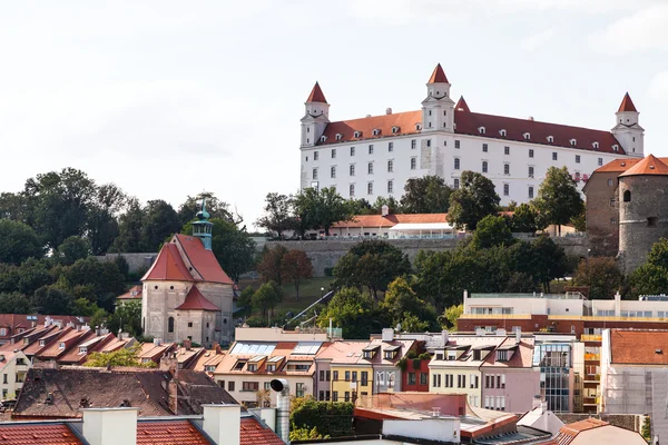 Θέα από το κάστρο της Μπρατισλάβας, από την παλιά πόλη — Φωτογραφία Αρχείου