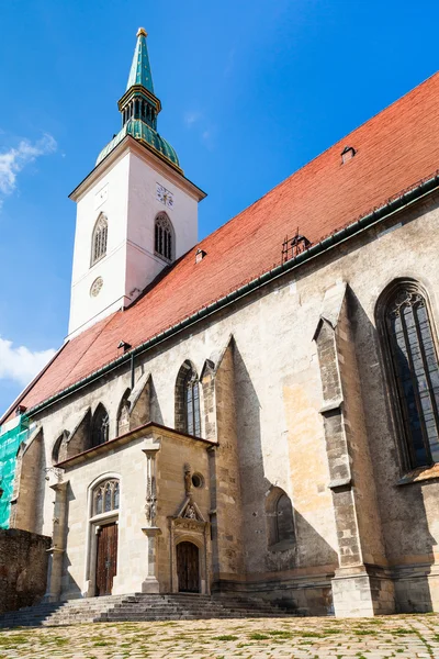 St. Martin-Kathedrale vom Rudnajovo-Platz — Stockfoto