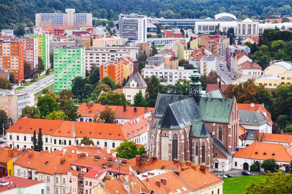 Vista superior de la ciudad de Brno con la abadía agustiniana — Foto de Stock