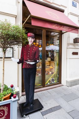 Saher Hotel and famous Sachertorte chocolate cakes