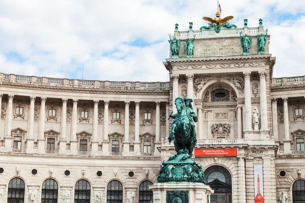 Neue Burg e estátua do Príncipe Eugene, Viena — Fotografia de Stock