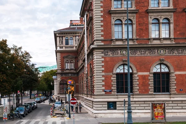 Yaldızlı heykel Stadtpark, Viyana Johann Strauss — Stok fotoğraf