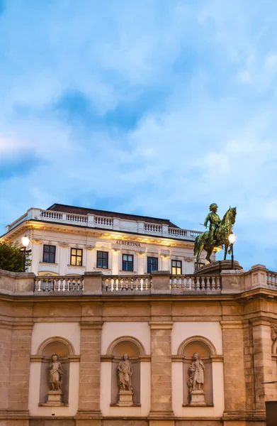 Złocony posąg Johann Strauss w Stadtpark, Vienna — Zdjęcie stockowe