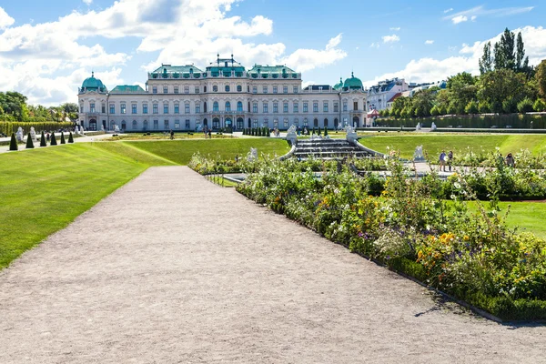 Gilded statue Johann Strauss in Stadtpark, Vienna — Stock Photo, Image