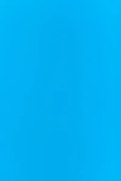 Blaue Farbe getöntes vertikales Blatt Papier — Stockfoto